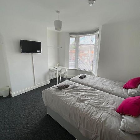 174 Boaler Street Hotel Ливърпул Екстериор снимка