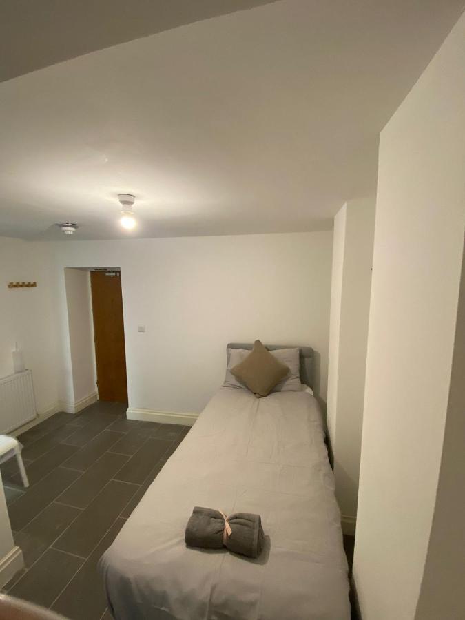 174 Boaler Street Hotel Ливърпул Екстериор снимка